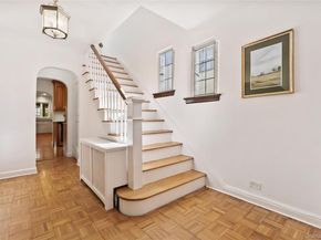 19 Huntwood Place, Mount Vernon NY 10552