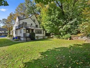 19 Huntwood Place, Mount Vernon NY 10552