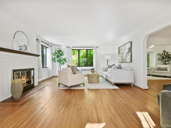 19 Huntwood Place, Mount Vernon NY 10552