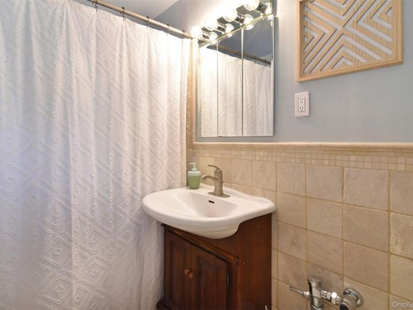 2 Bronxville Road 5N, Bronxville NY 10708