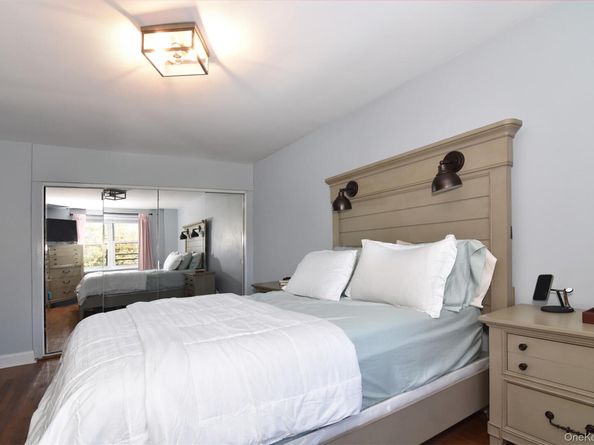 2 Bronxville Road 5N, Bronxville NY 10708