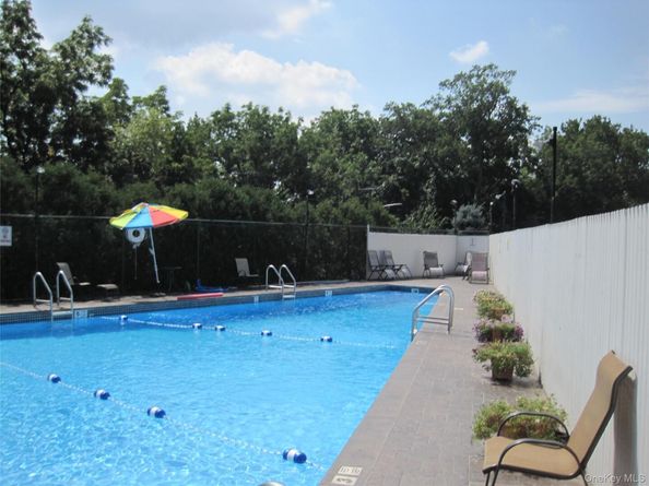 2 Bronxville Road 5N, Bronxville NY 10708