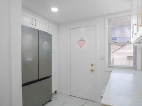 192-23 116th Road, Saint Albans NY 11412