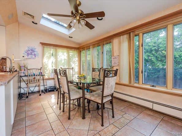 1050 Mora Place, Woodmere NY 11598