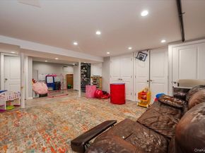 1050 Mora Place, Woodmere NY 11598