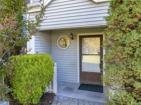 24 Leisure Way, Mohegan Lake NY 10547