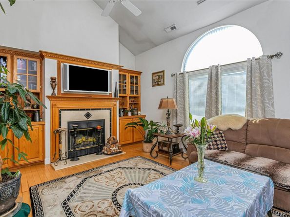 24 Leisure Way, Mohegan Lake NY 10547