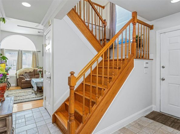 24 Leisure Way, Mohegan Lake NY 10547