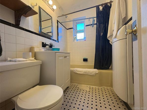 14731 38 Avenue A68, Flushing NY 11354