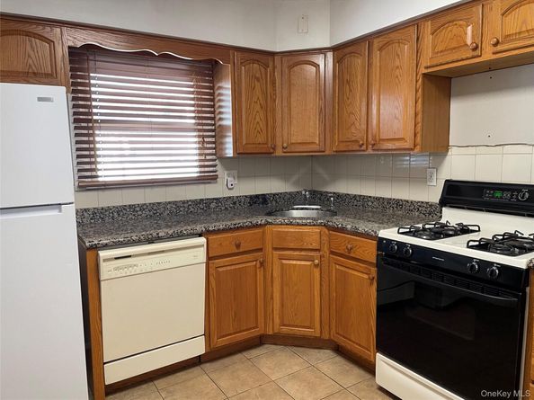 1115 Agnes Court, Valley Stream NY 11580