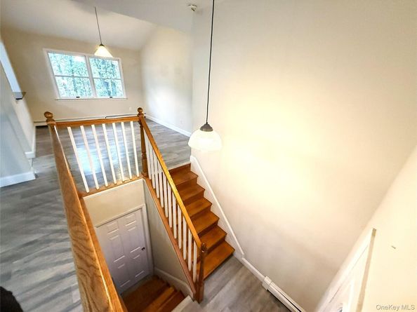 307 S Bicycle Path, Farmingville NY 11738