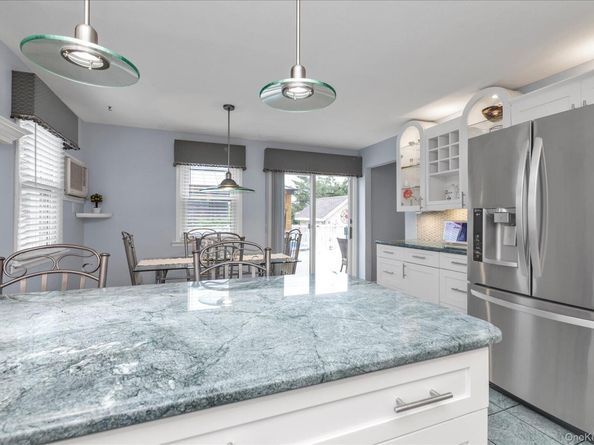 865 Third Avenue, Franklin Square NY 11010
