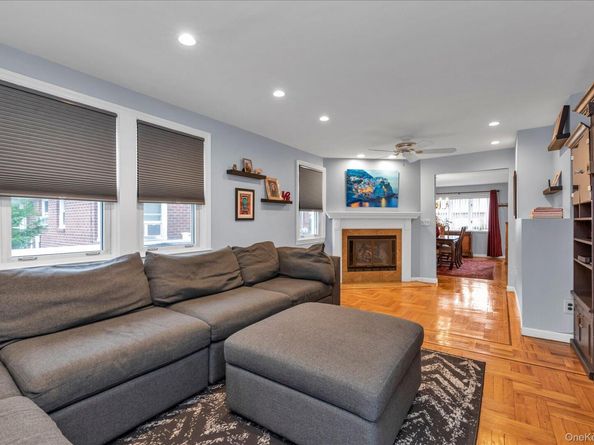 865 Third Avenue, Franklin Square NY 11010