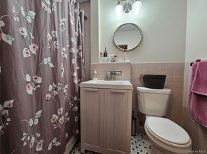 7852 79th Lane, Glendale NY 11385