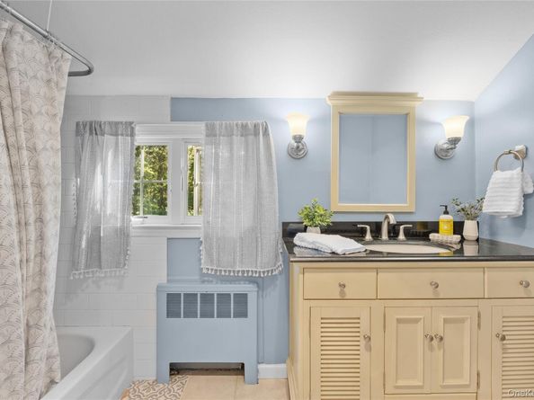 7 Shaker Hollow Road, Setauket NY 11733