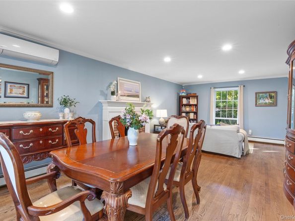 7 Shaker Hollow Road, Setauket NY 11733
