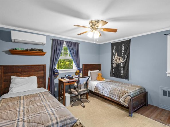 7 Shaker Hollow Road, Setauket NY 11733