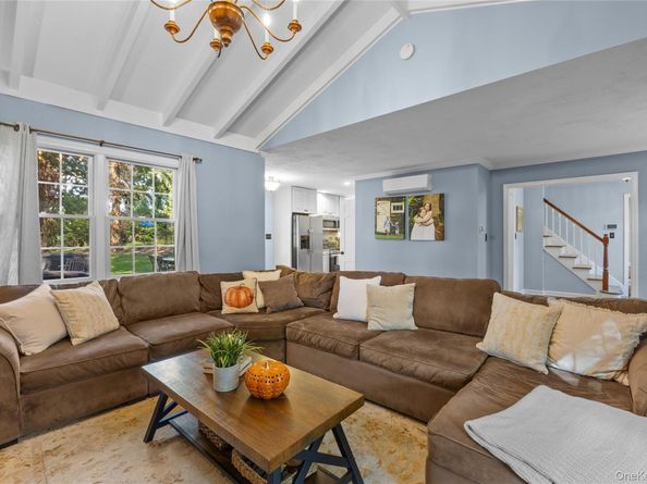 7 Shaker Hollow Road, Setauket NY 11733