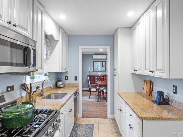 7 Shaker Hollow Road, Setauket NY 11733