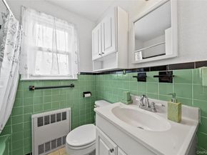 32 Phelps Lane, North Babylon NY 11703