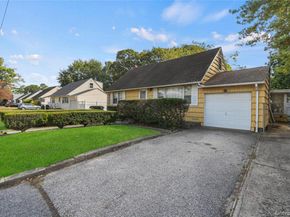 32 Phelps Lane, North Babylon NY 11703