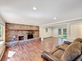 26 Lindner, Smithtown NY 11787