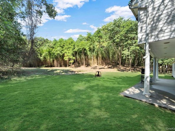 26 Lindner, Smithtown NY 11787