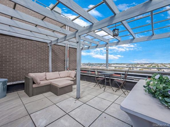 358 Grove Street 2E, Brooklyn NY 11237