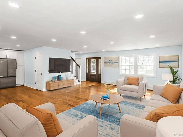 907 Pearl Street, Bohemia NY 11716