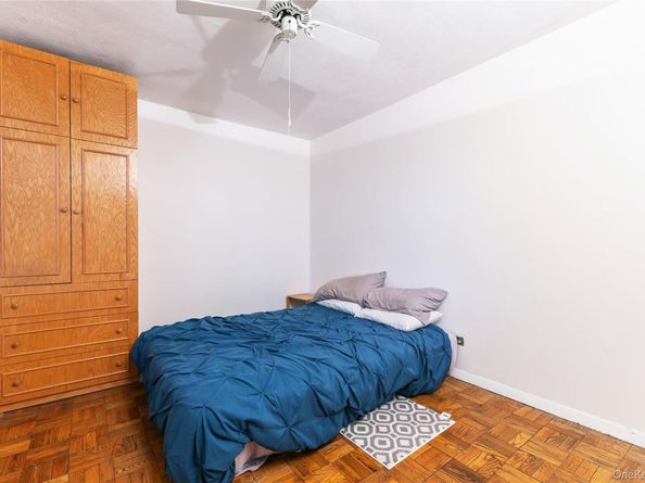 80-14 150 Street 25B, Briarwood NY 11435