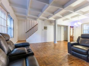 80-14 150 Street 25B, Briarwood NY 11435