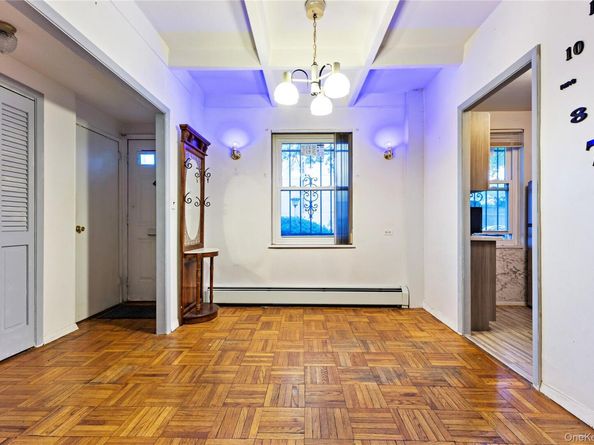 80-14 150 Street 25B, Briarwood NY 11435