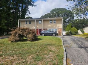 5 Lincoln Avenue, Smithtown NY 11787