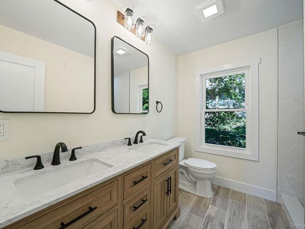 47 Carlton Avenue, Port Washington NY 11050