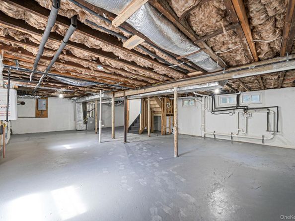 47 Carlton Avenue, Port Washington NY 11050