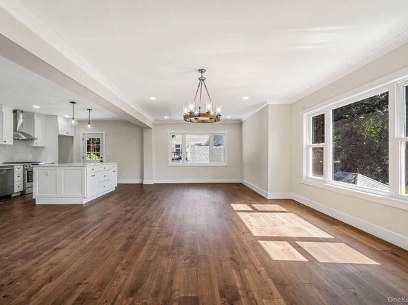 47 Carlton Avenue, Port Washington NY 11050