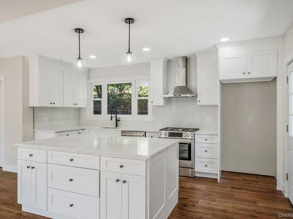 47 Carlton Avenue, Port Washington NY 11050