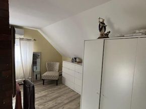 25 Arcadia Lane, Hicksville NY 11801