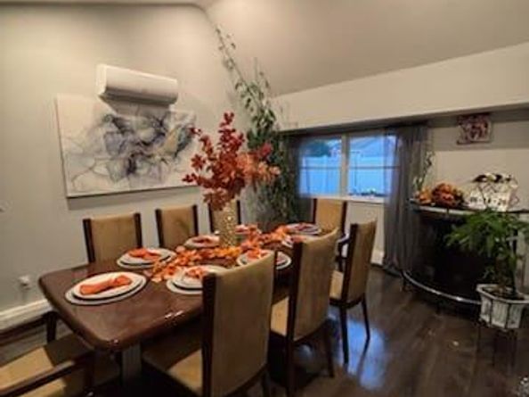 25 Arcadia Lane, Hicksville NY 11801