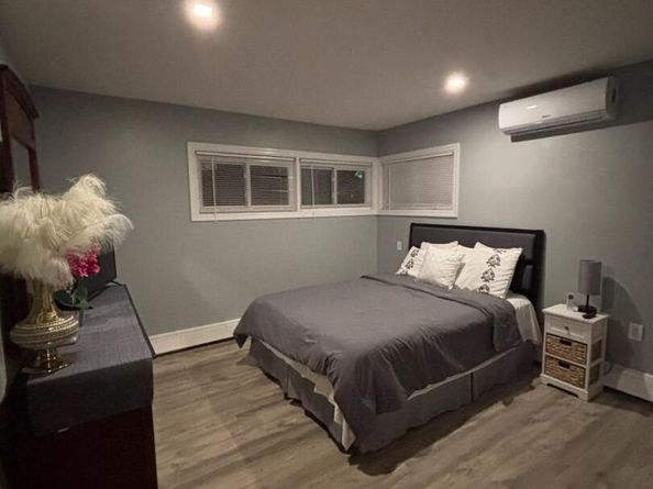 25 Arcadia Lane, Hicksville NY 11801
