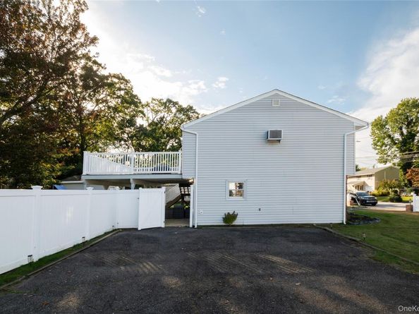 380 Montgomery Avenue, West Babylon NY 11704