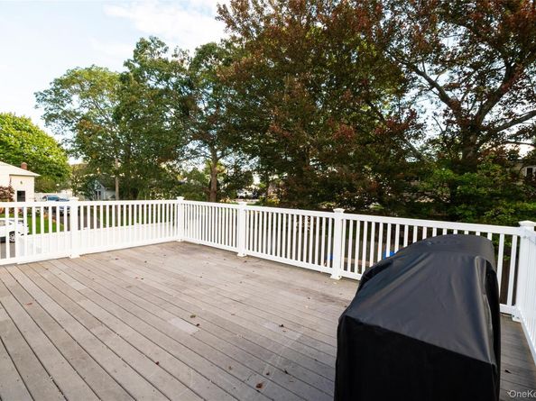 380 Montgomery Avenue, West Babylon NY 11704