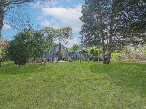 86 Abinet Ct, Selden NY 11784
