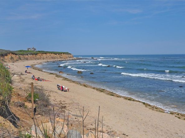 100 Deforest Rd. 433, Montauk NY 11954