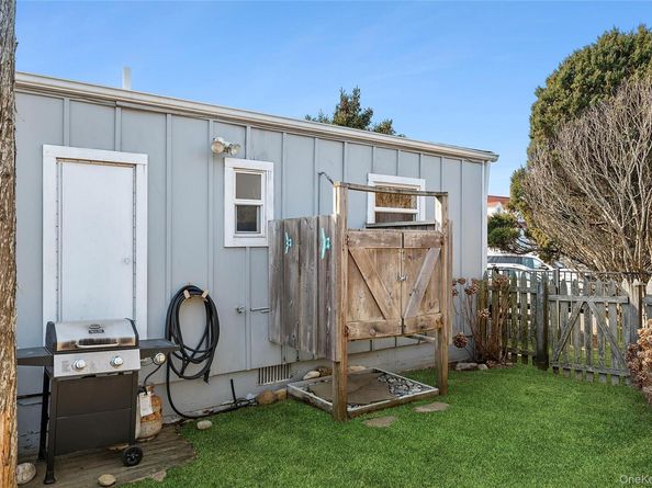 100 Deforest Rd. 433, Montauk NY 11954
