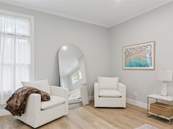 79 Oakside Road, Smithtown NY 11787