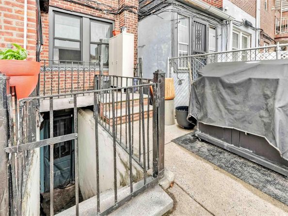 130-43 224 Street, Laurelton NY 11413
