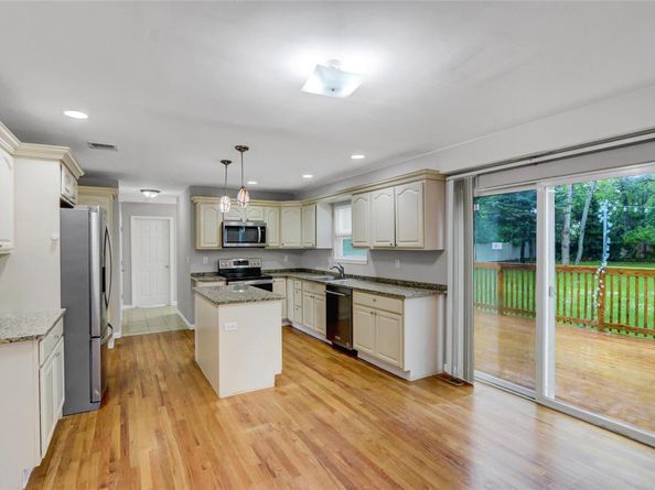 27 Inwood Avenue, Selden NY 11784