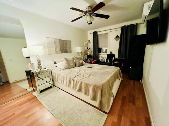 5-41 117 Street, College Point NY 11356