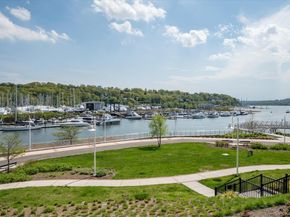 100 Garvies Point Road 1042, Glen Cove NY 11542
